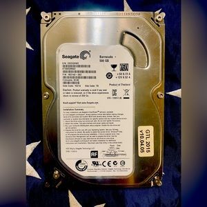 Seagate ST3500410SV 500GB 16MB 7200RPM SATA 3Gb/s 3.5" Hard Drive -PC, CCTV DVR